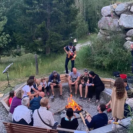 Camping Avec Terrasse - 7 Pers. - Api-1-52-1966 *